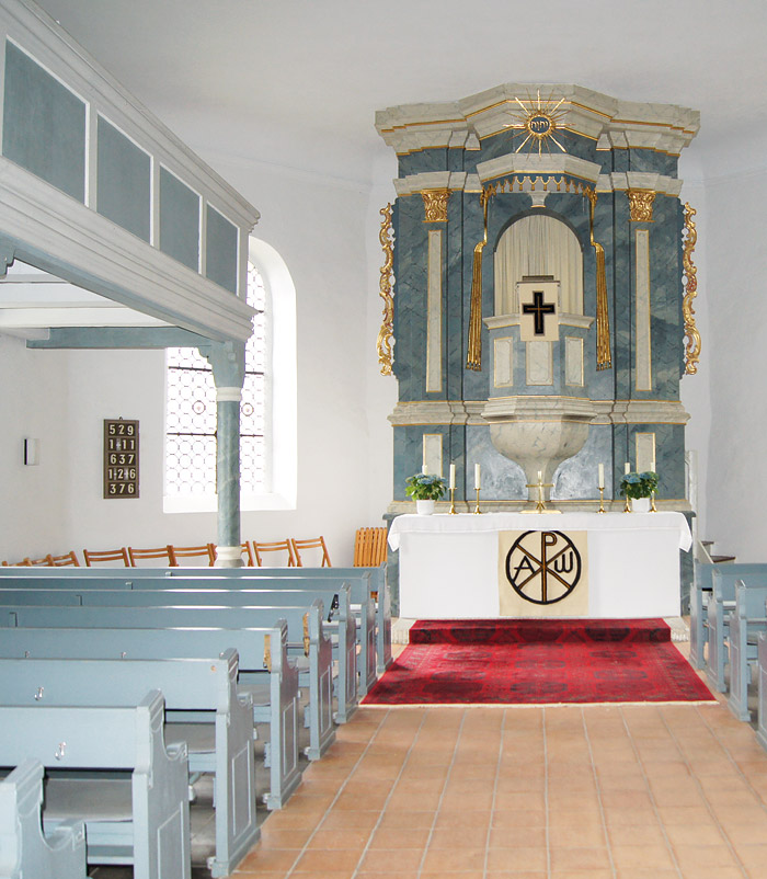 Blick in den Kirchenraum der baiersdorfer Johanniskirche